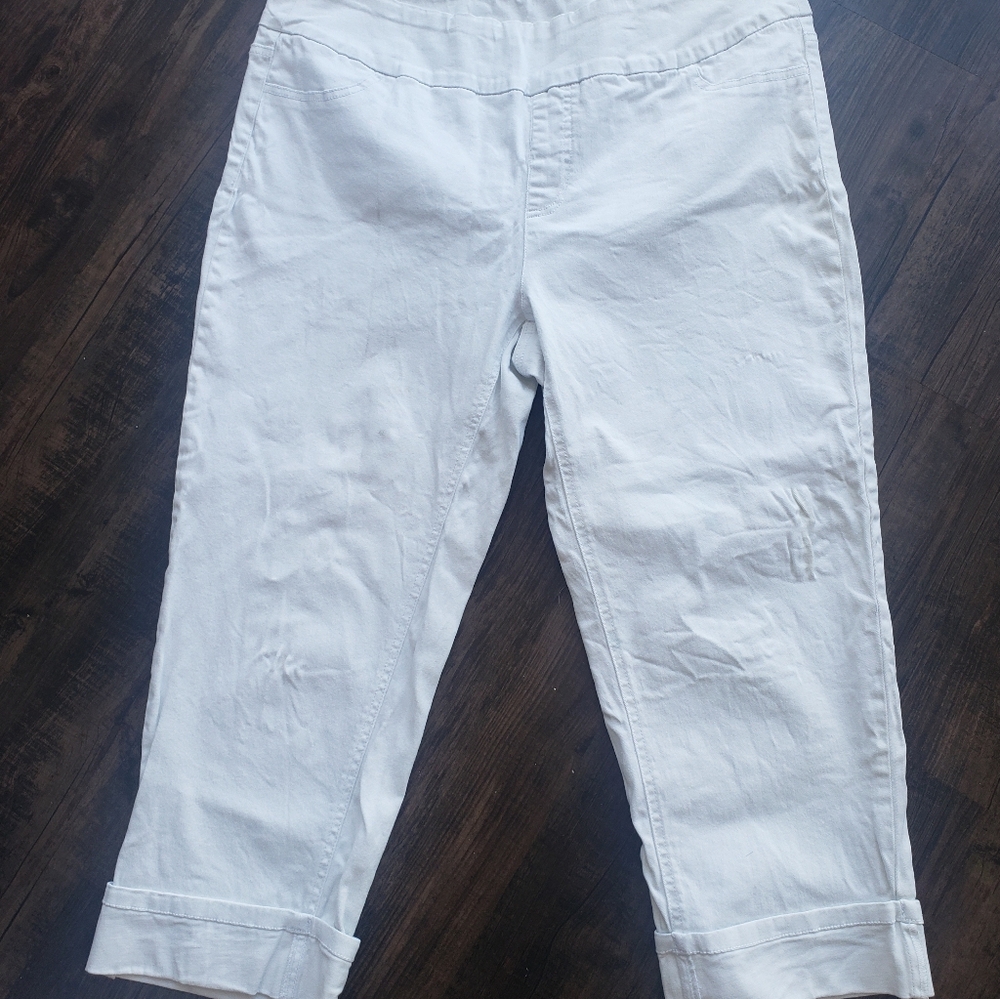Slimsation By Multiples SIZE 18 Cotton White Capris NWOT